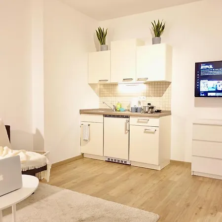 Neu - Gemütliches Und Modernes Mit Stellplatz