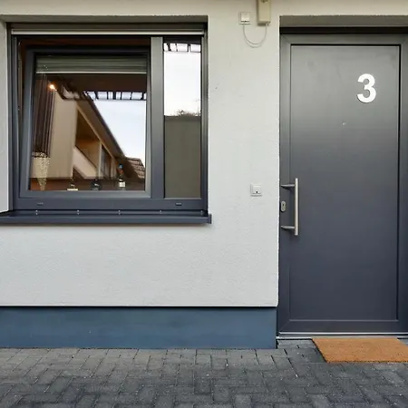 Modernes Studio-apartment Mit Privatem Stellplatz Fuer Bis Zu 4 Personen Nur Wenige Minuten Zur Mosel & Stadt 科布倫茨