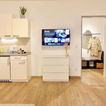 公寓 Modernes Studio-apartment Mit Privatem Stellplatz Fuer Bis Zu 4 Personen Nur Wenige Minuten Zur Mosel & Stadt *