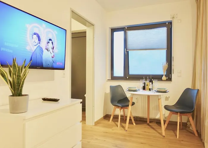 Modernes Studio-apartment Mit Privatem Stellplatz Fuer Bis Zu 4 Personen Nur Wenige Minuten Zur Mosel & Stadt Apartamento