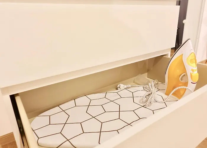 Modernes Studio-apartment Mit Privatem Stellplatz Fuer Bis Zu 4 Personen Nur Wenige Minuten Zur Mosel & Stadt Apartamento