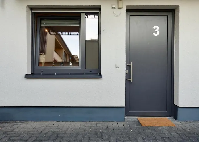 Modernes Studio-apartment Mit Privatem Stellplatz Fuer Bis Zu 4 Personen Nur Wenige Minuten Zur Mosel & Stadt Coblença